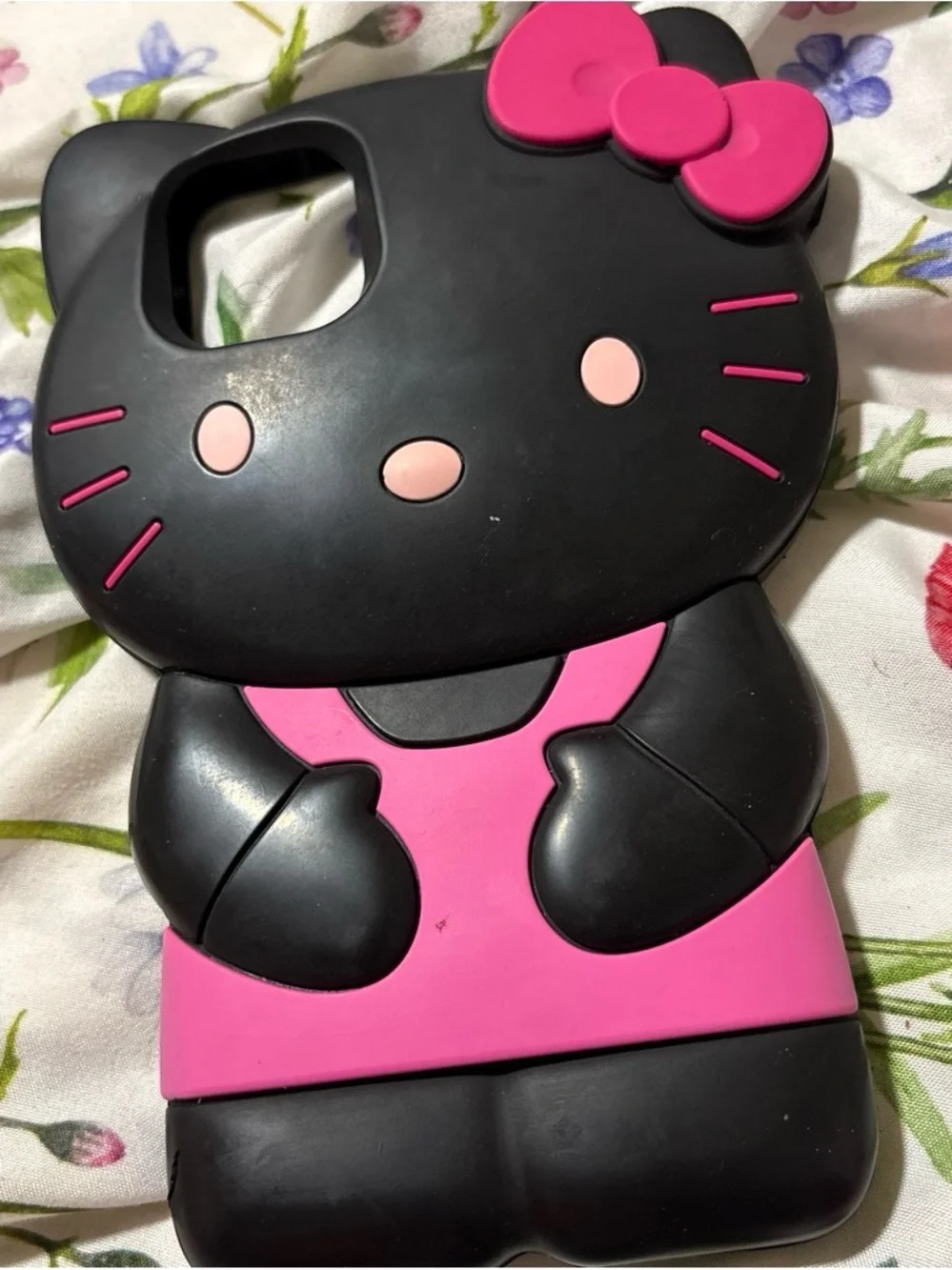 SHEIN Black and Hot Pink Cartoon Silicone Phone Case